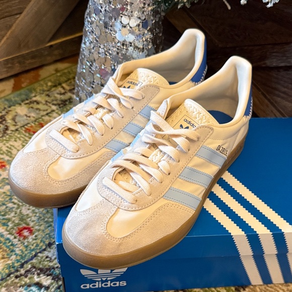 Adidas Gazelle Classic Off White and Clear Sky Blue Sneakers Sz 9 - Picture 3 of 12